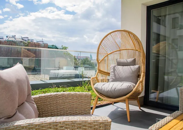 Inpoint Apartments G11 Near Old Town & Kazimierz District & Optional Paid Parking